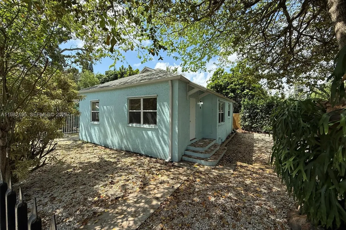 294 NE 57th St, Miami FL 33137