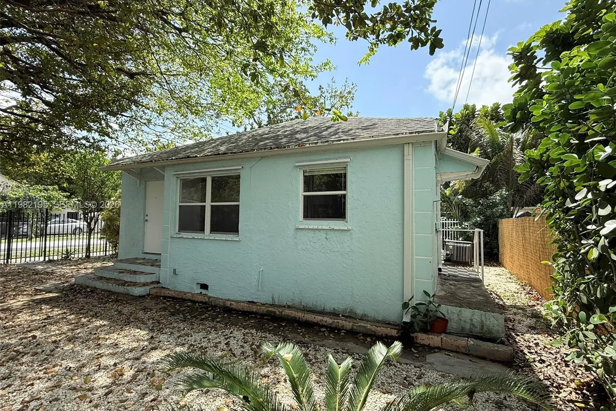 294 NE 57th St, Miami FL 33137