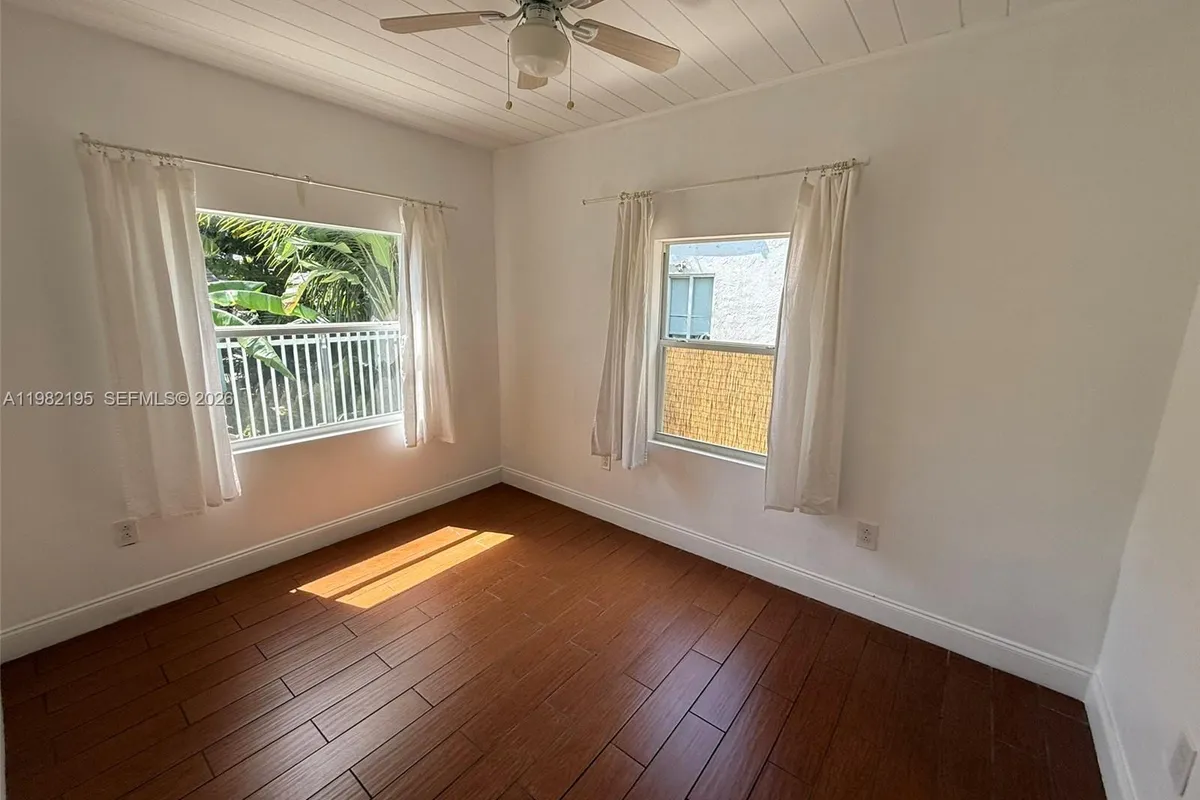 294 NE 57th St, Miami FL 33137