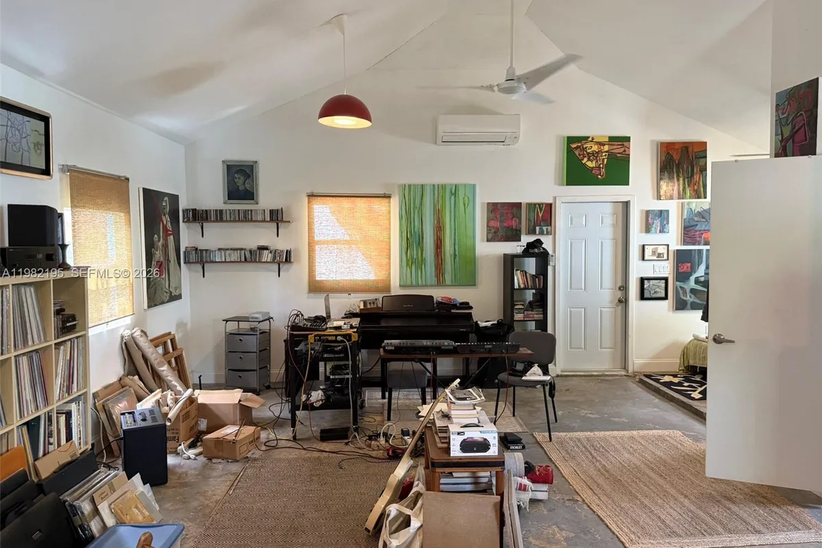 294 NE 57th St, Miami FL 33137