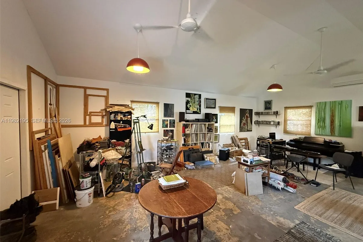 294 NE 57th St, Miami FL 33137