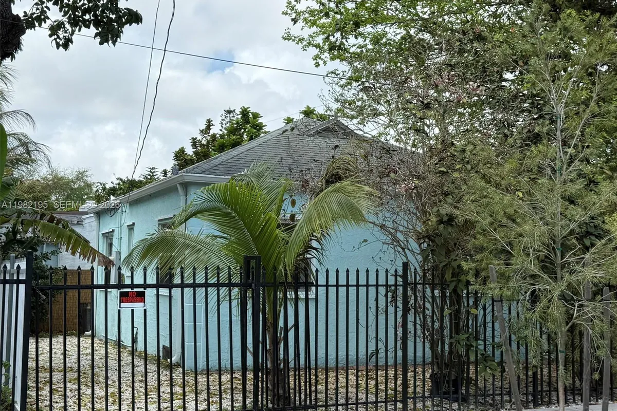 294 NE 57th St, Miami FL 33137