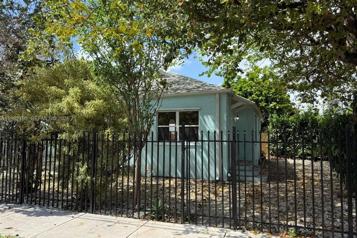 294 NE 57th St, Miami FL 33137