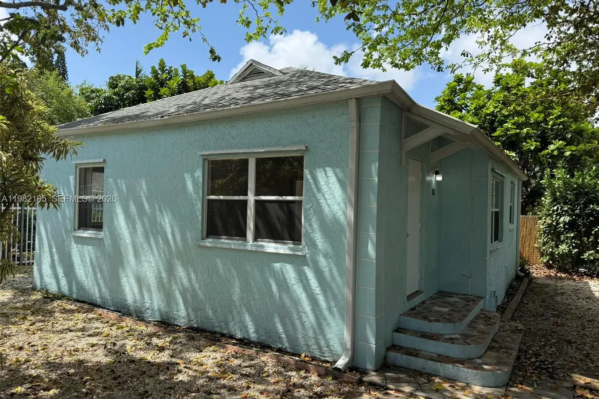 294 NE 57th St, Miami FL 33137