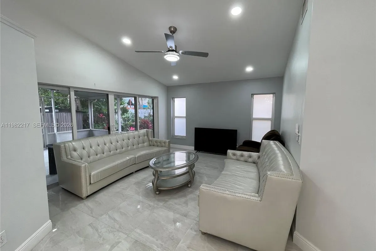 5544 NW 54th Cir, Coconut Creek FL 33073