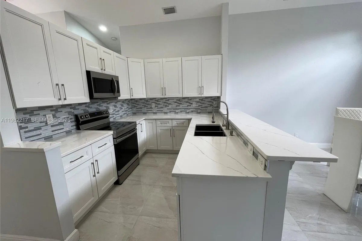 5544 NW 54th Cir, Coconut Creek FL 33073