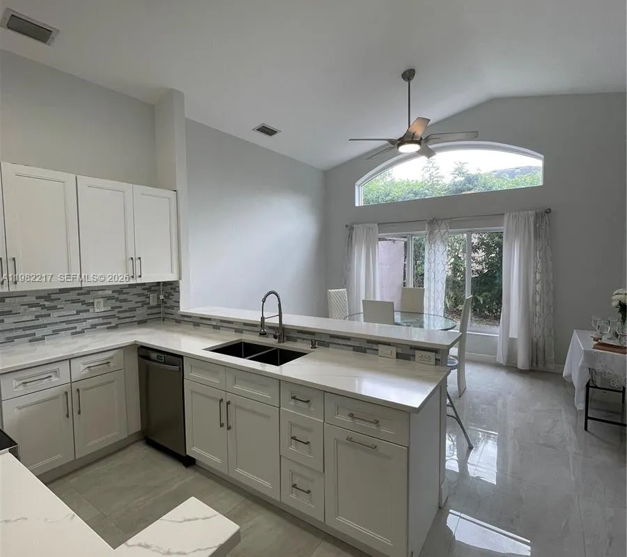 5544 NW 54th Cir, Coconut Creek FL 33073