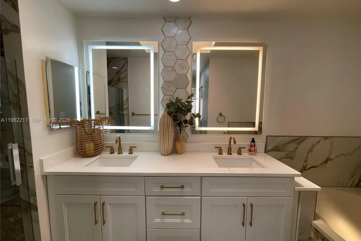 5544 NW 54th Cir, Coconut Creek FL 33073