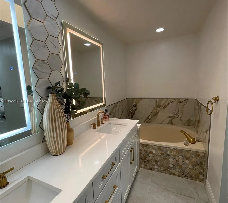 5544 NW 54th Cir, Coconut Creek FL 33073