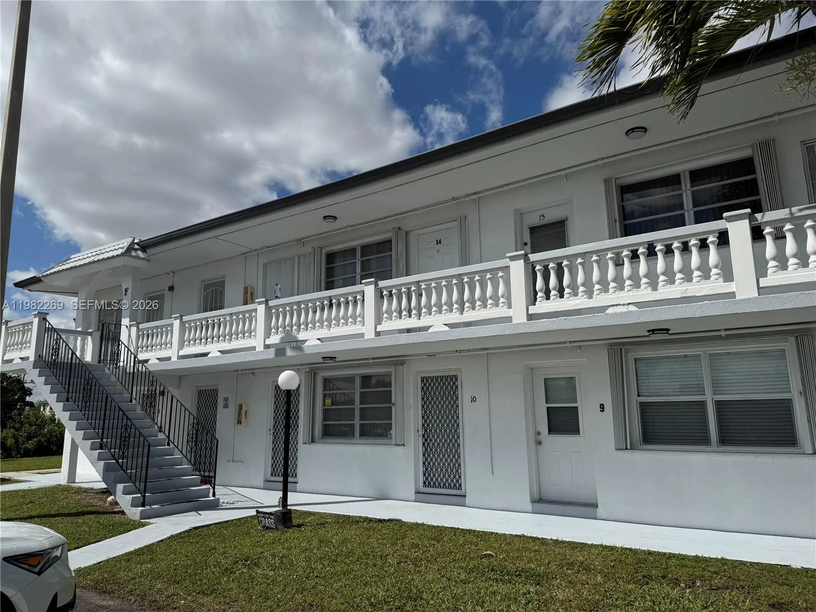 100 NE 203rd Ter # 14, Miami Gardens FL 33179