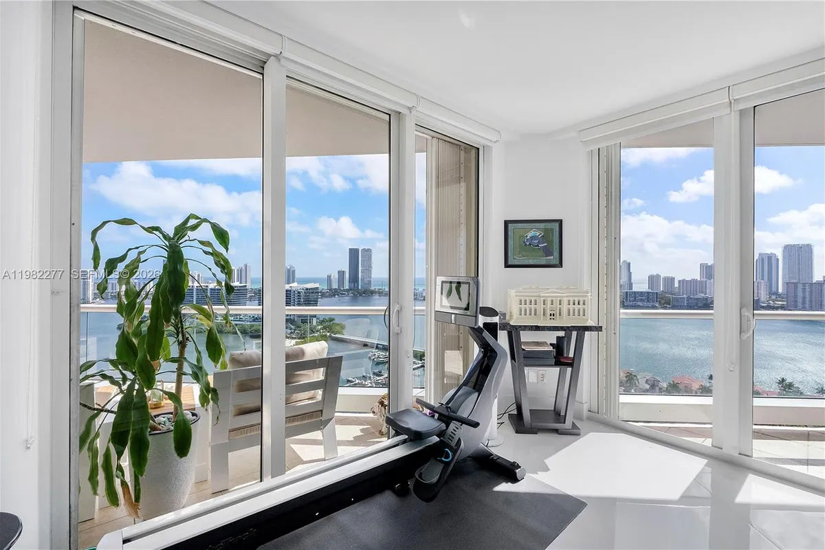 7000 Island Blvd # 2609, Aventura FL 33160