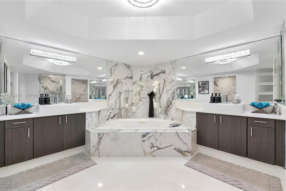 7000 Island Blvd # 2609, Aventura FL 33160