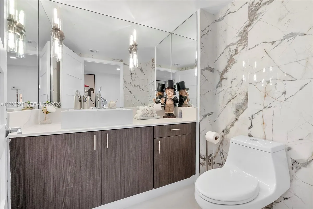 7000 Island Blvd # 2609, Aventura FL 33160