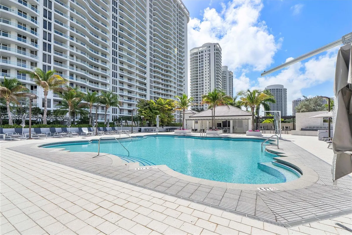 7000 Island Blvd # 2609, Aventura FL 33160