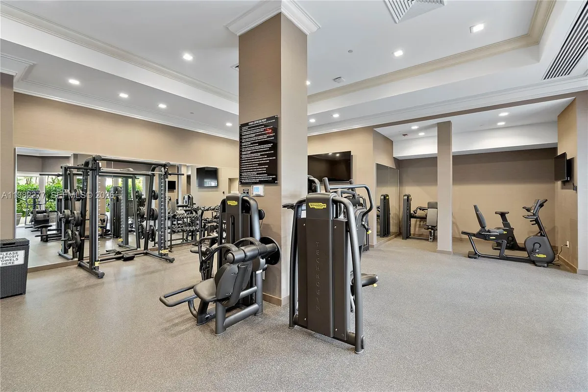 7000 Island Blvd # 2609, Aventura FL 33160