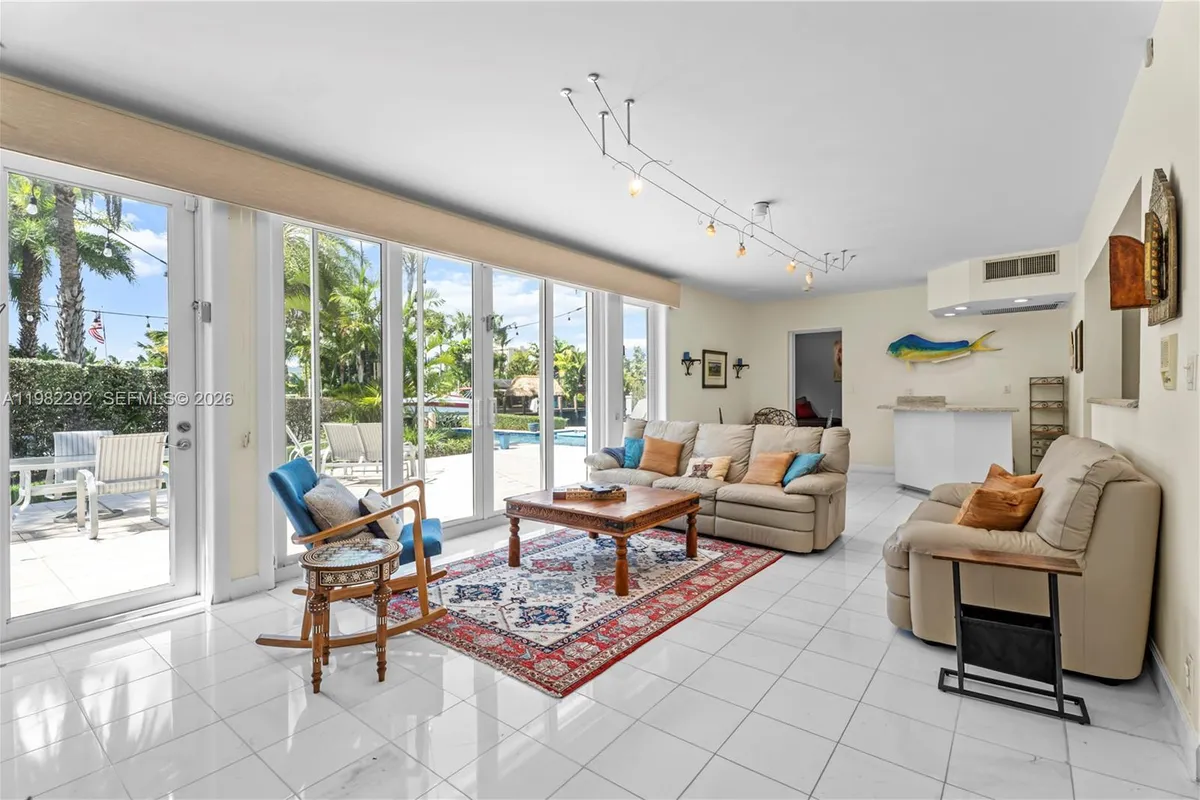 13000 Arch Creek Ter, North Miami FL 33181