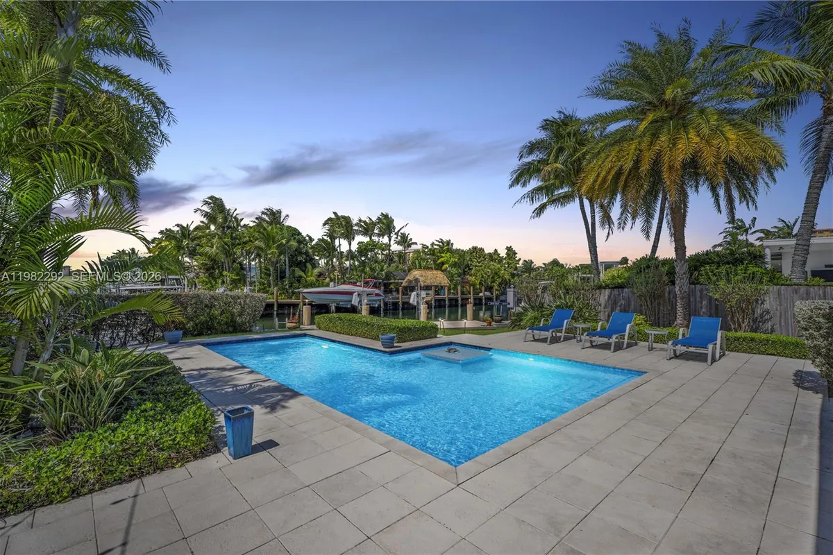 13000 Arch Creek Ter, North Miami FL 33181