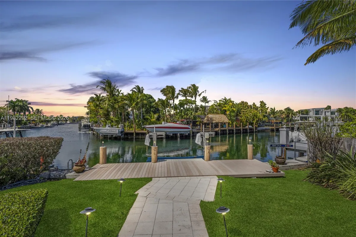 13000 Arch Creek Ter, North Miami FL 33181