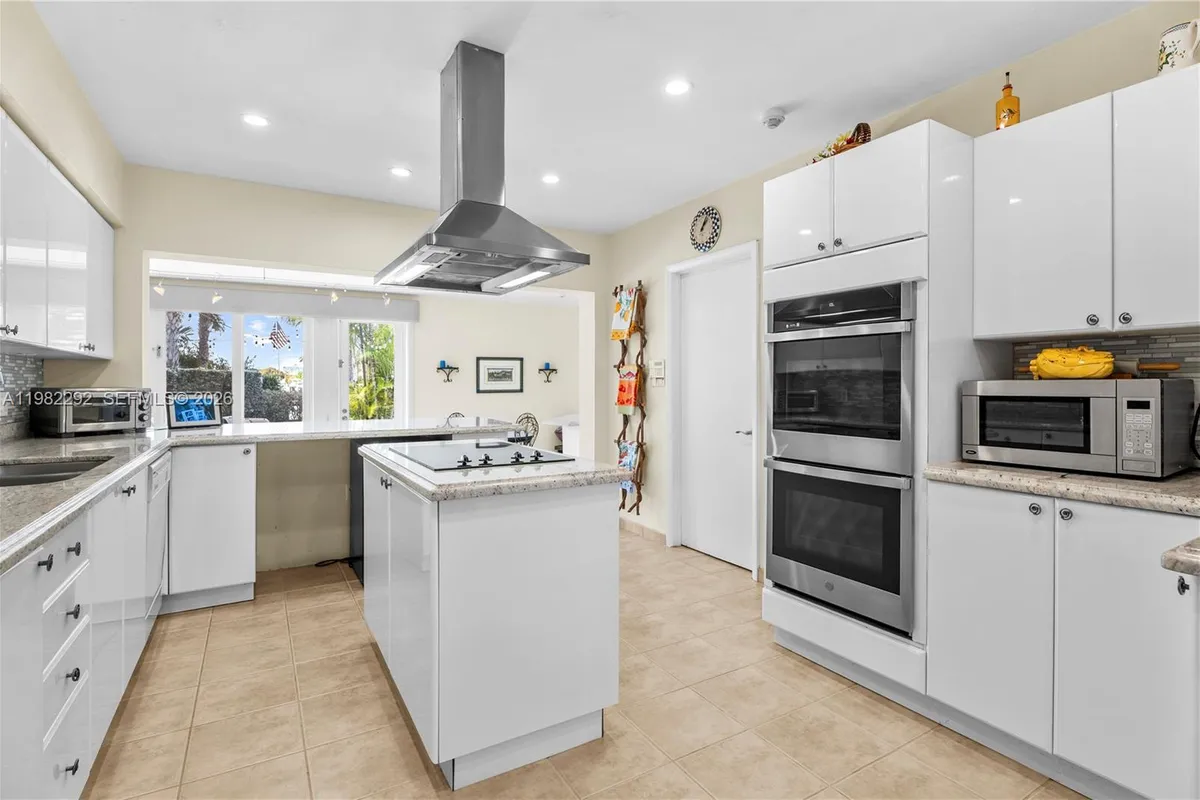 13000 Arch Creek Ter, North Miami FL 33181