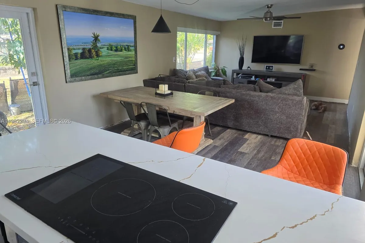 5812 NW 20th Ct, Margate FL 33063