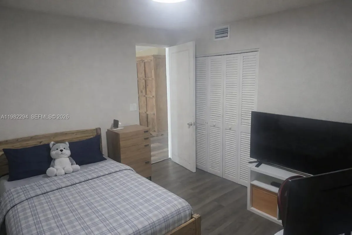 5812 NW 20th Ct, Margate FL 33063