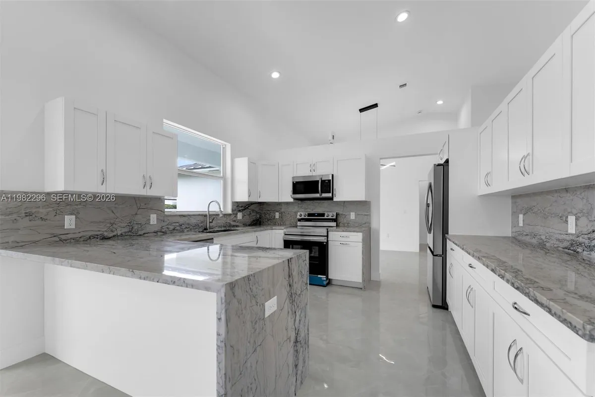 19855 SW 134 CT, Unincorporated Dade County FL 33177