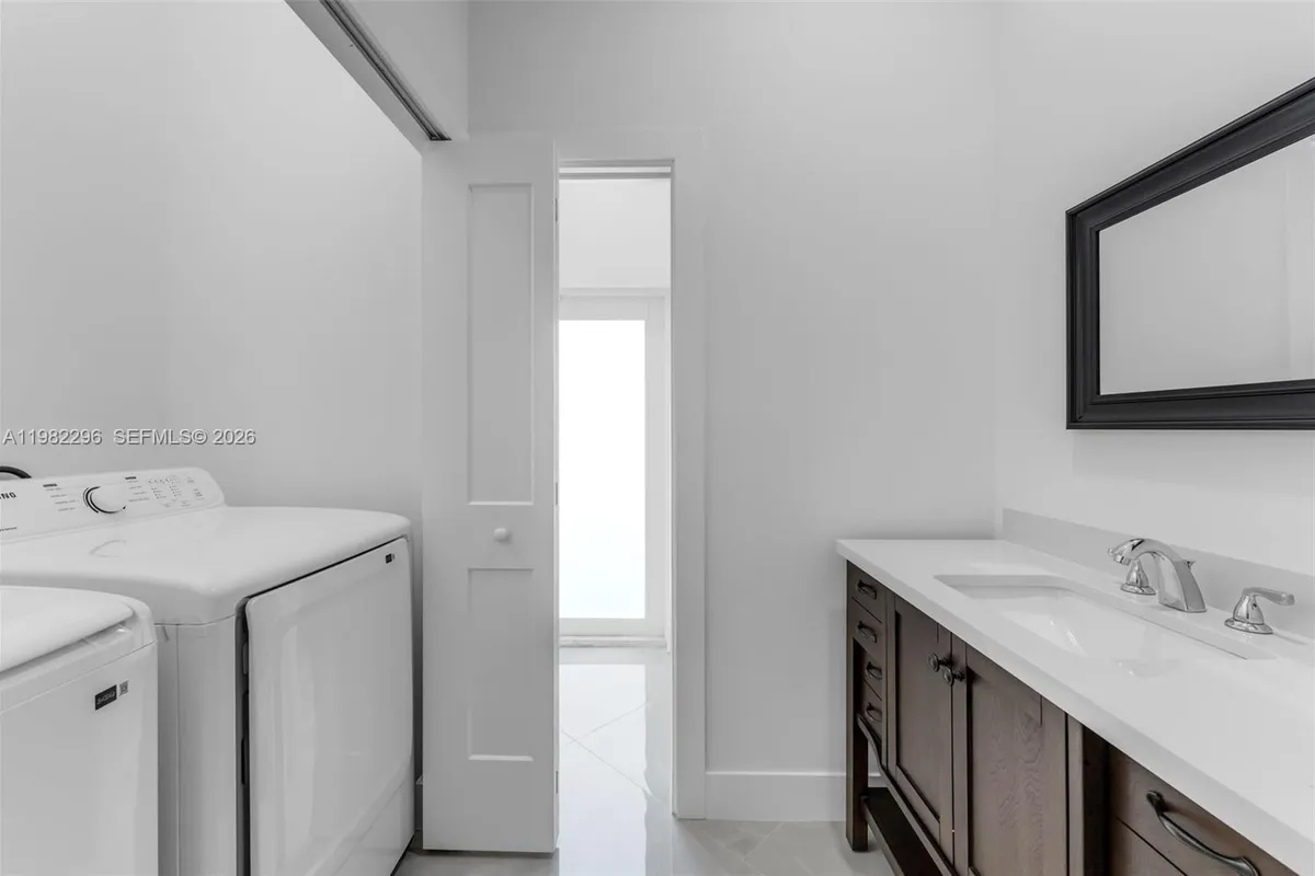 19855 SW 134 CT, Unincorporated Dade County FL 33177