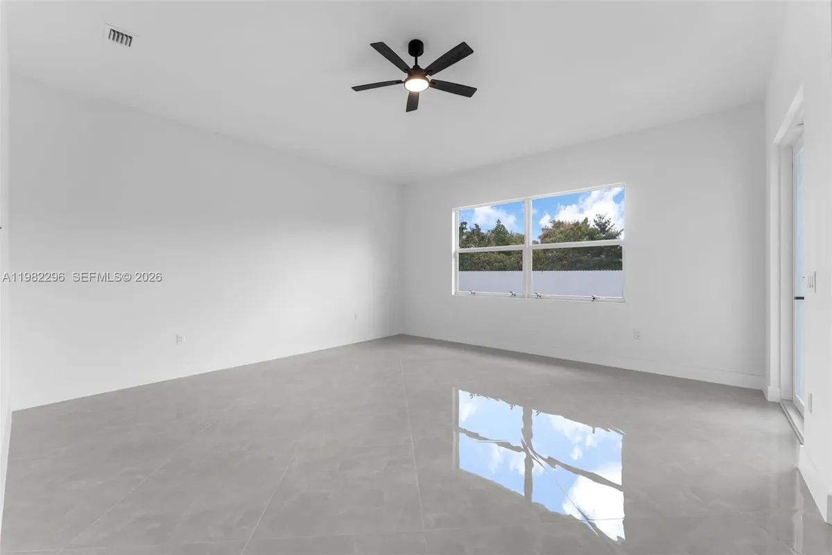 19855 SW 134 CT, Unincorporated Dade County FL 33177