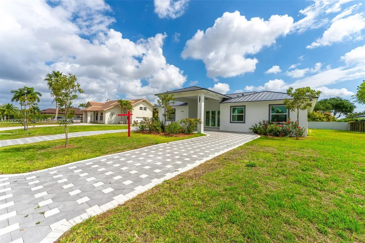 19855 SW 134 CT, Unincorporated Dade County FL 33177