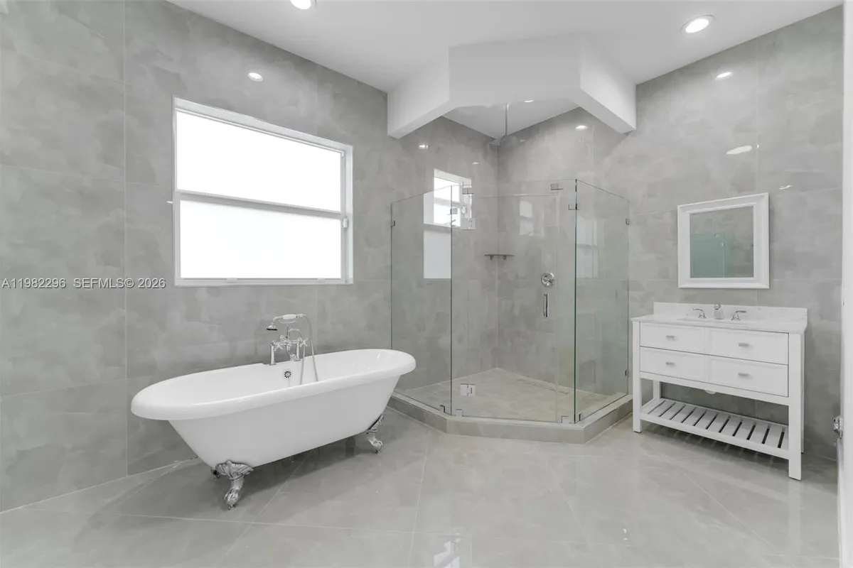 19855 SW 134 CT, Unincorporated Dade County FL 33177