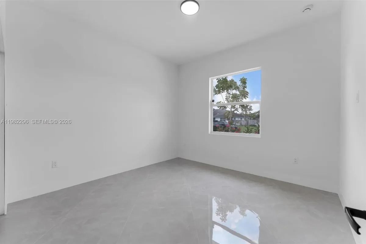 19855 SW 134 CT, Unincorporated Dade County FL 33177