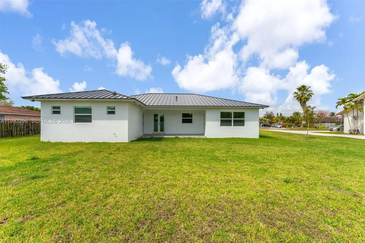19855 SW 134 CT, Unincorporated Dade County FL 33177