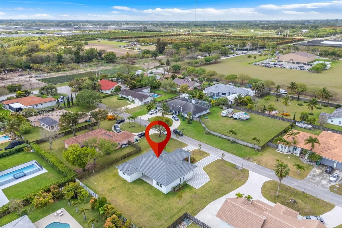 19855 SW 134 CT, Unincorporated Dade County FL 33177