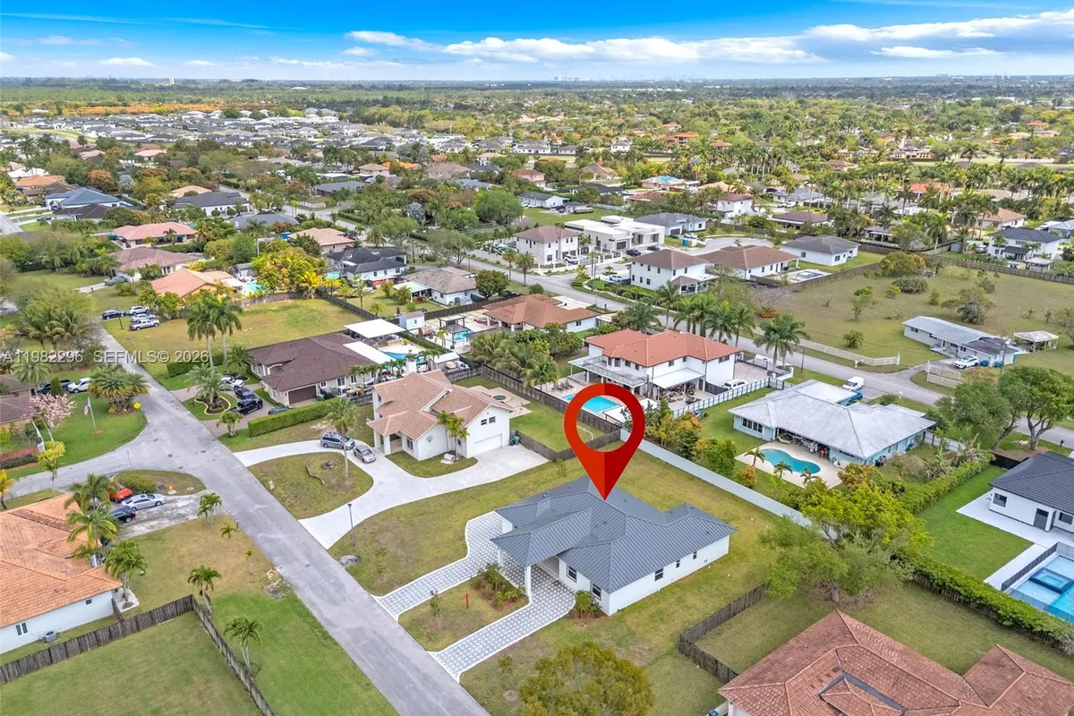 19855 SW 134 CT, Unincorporated Dade County FL 33177