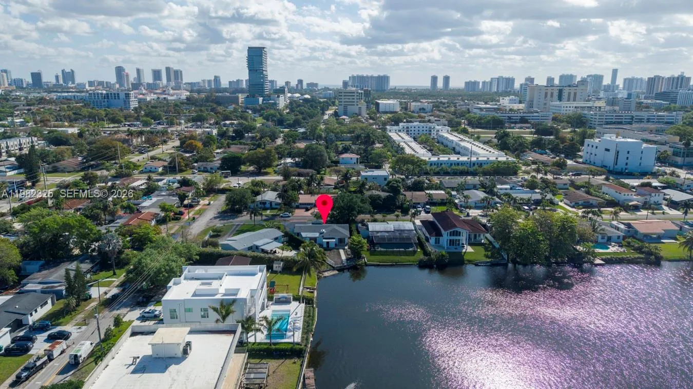 21330 NE 25th Ct, Miami FL 33180