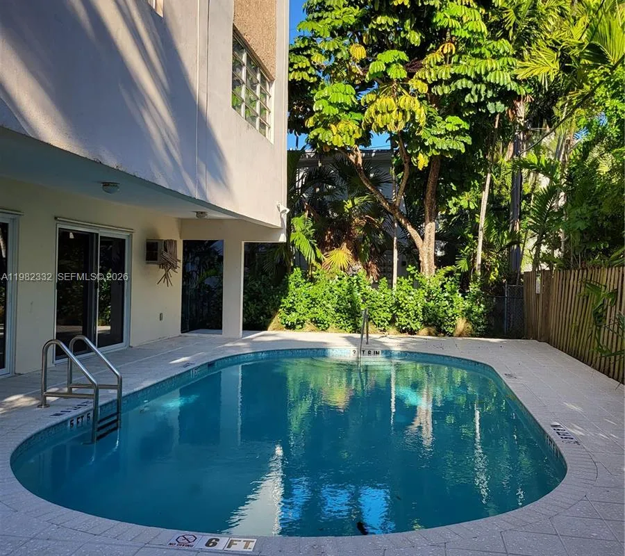 1020 94th St # 502, Bay Harbor Islands FL 33154