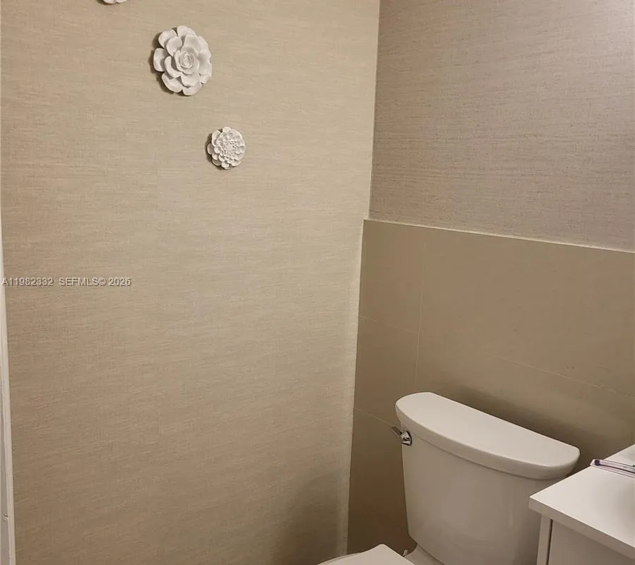 1020 94th St # 502, Bay Harbor Islands FL 33154