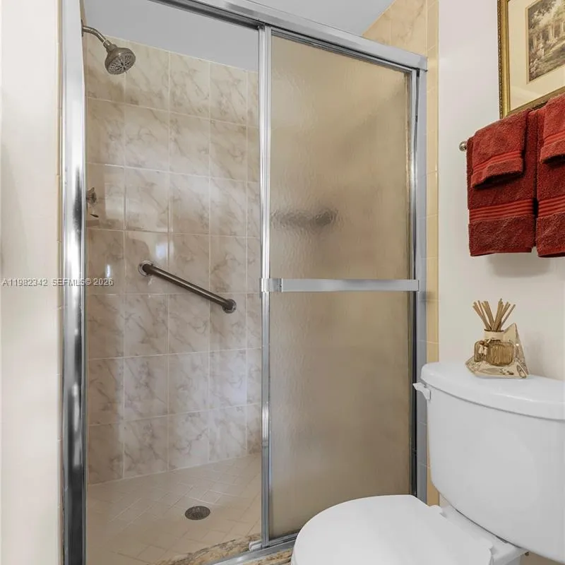 8950 Sunrise Lakes Blvd # 309, Sunrise FL 33322