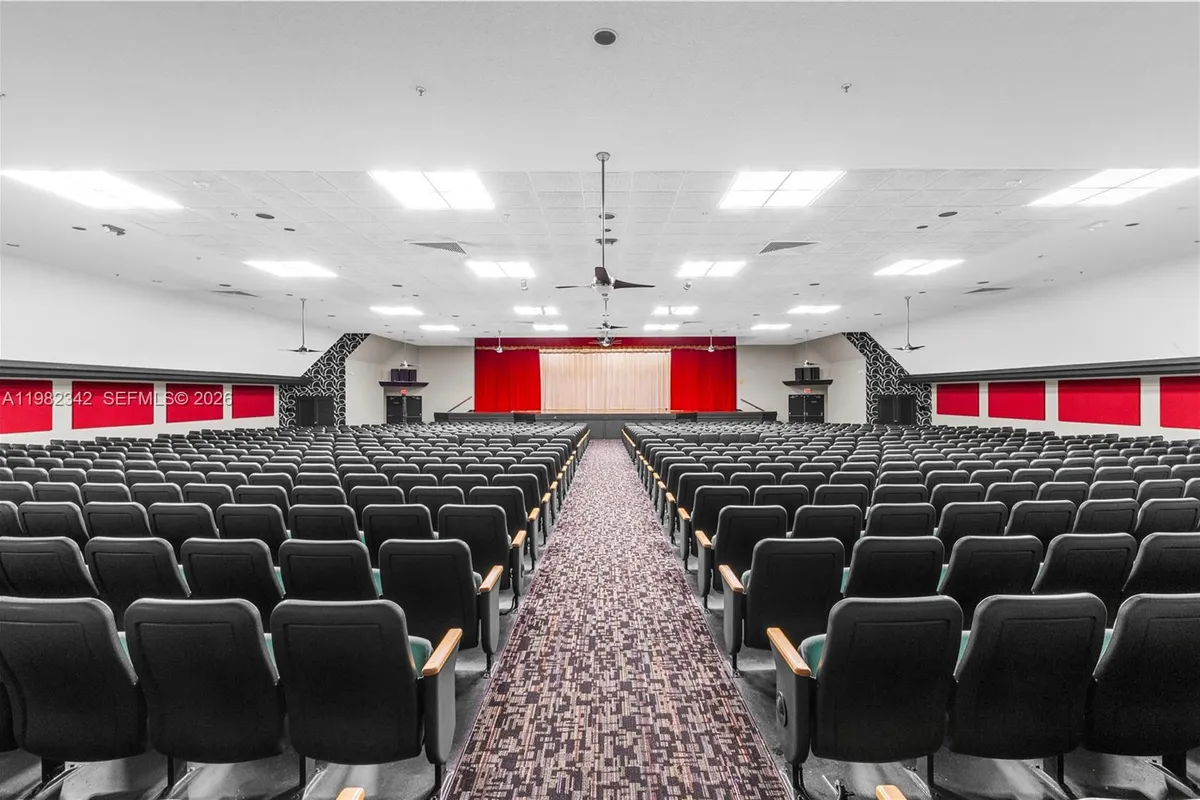 8950 Sunrise Lakes Blvd # 309, Sunrise FL 33322