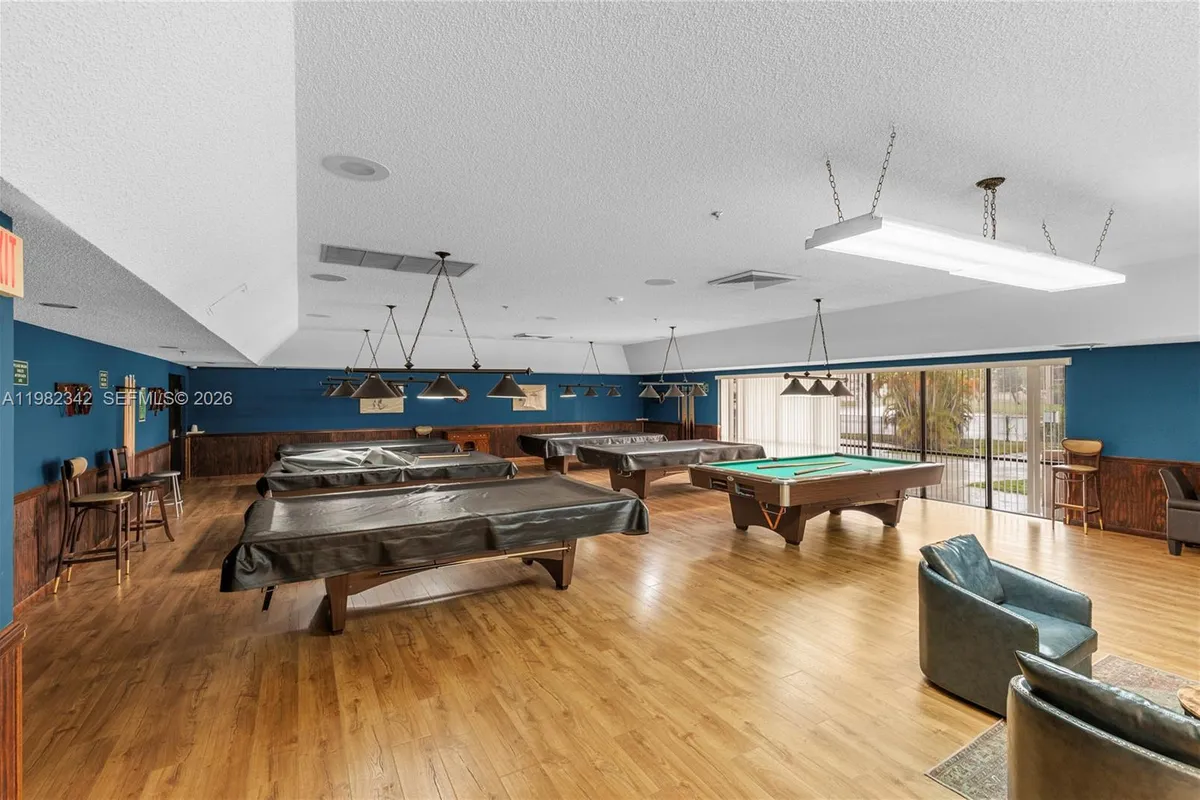 8950 Sunrise Lakes Blvd # 309, Sunrise FL 33322