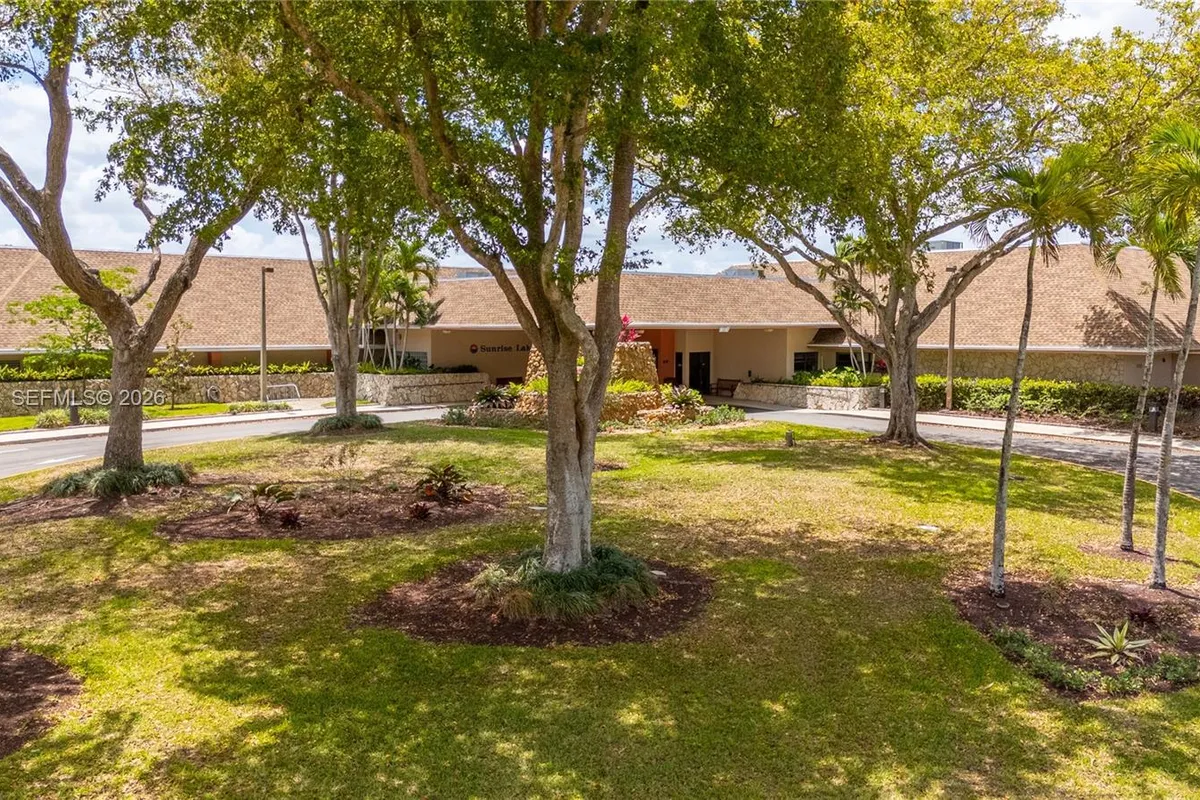 8950 Sunrise Lakes Blvd # 309, Sunrise FL 33322