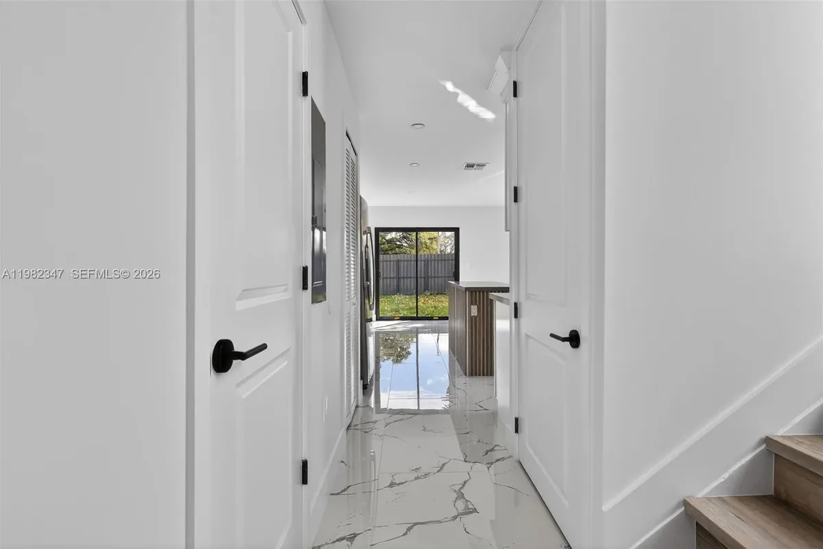 4313 NW 32nd Ave # 4313, Miami FL 33142