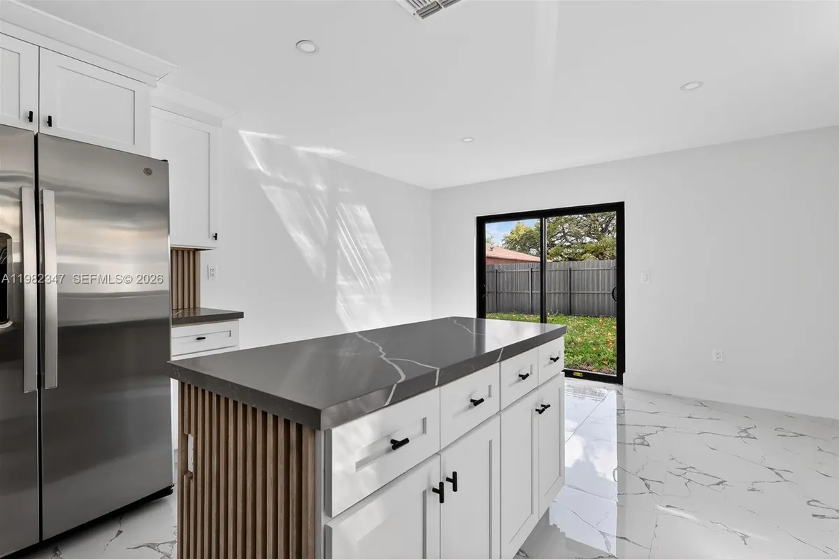 4313 NW 32nd Ave # 4313, Miami FL 33142