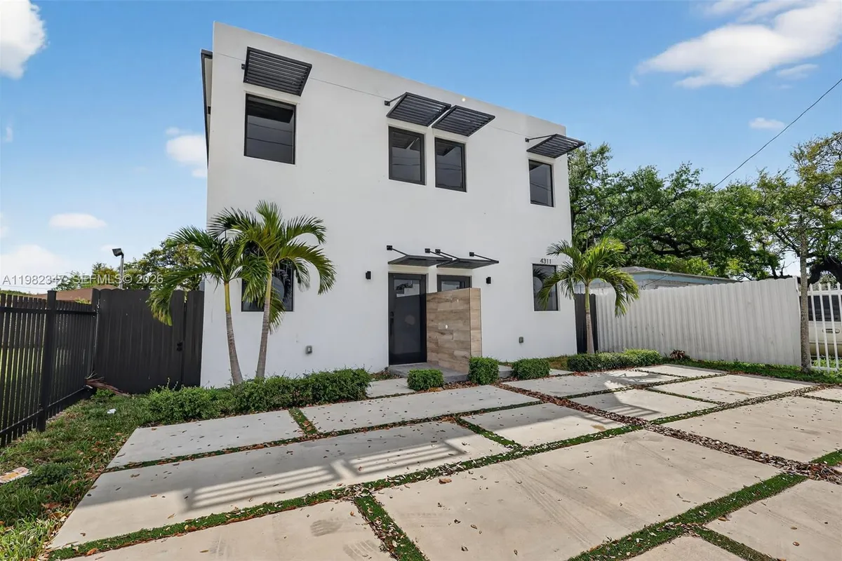 4313 NW 32nd Ave # 4313, Miami FL 33142