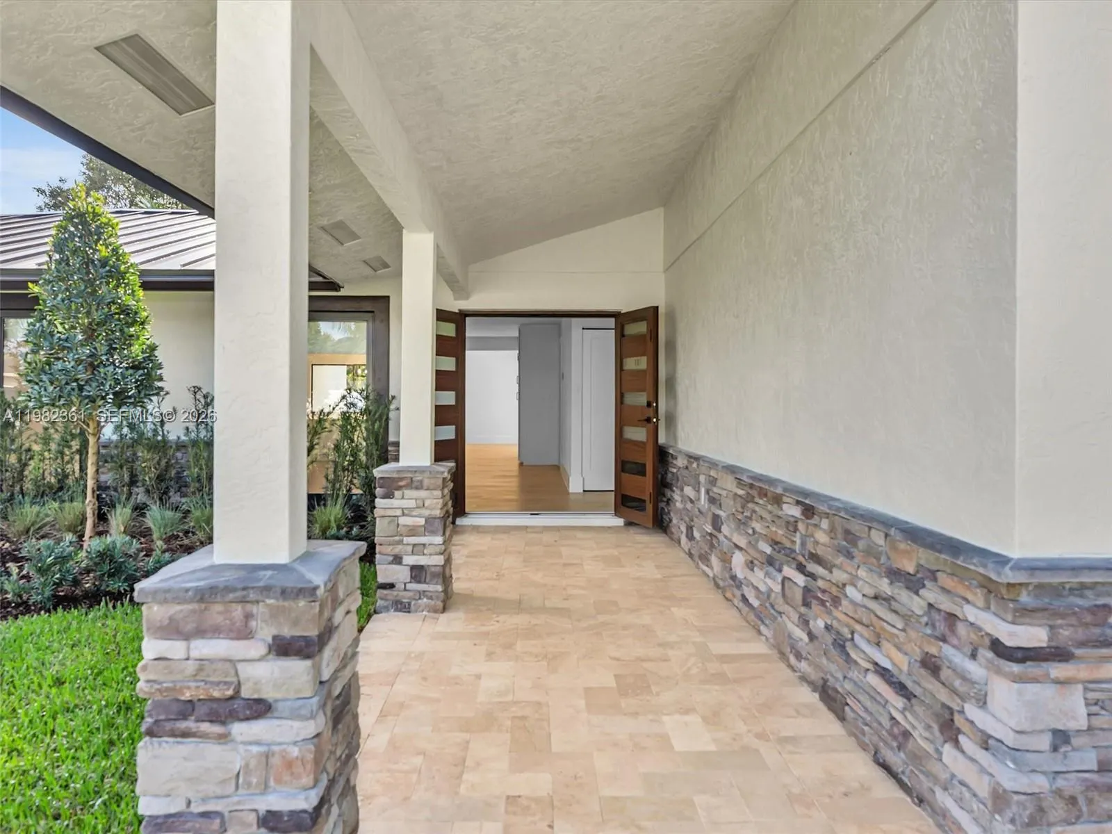 1501 NW 109th Ter, Pembroke Pines FL 33026