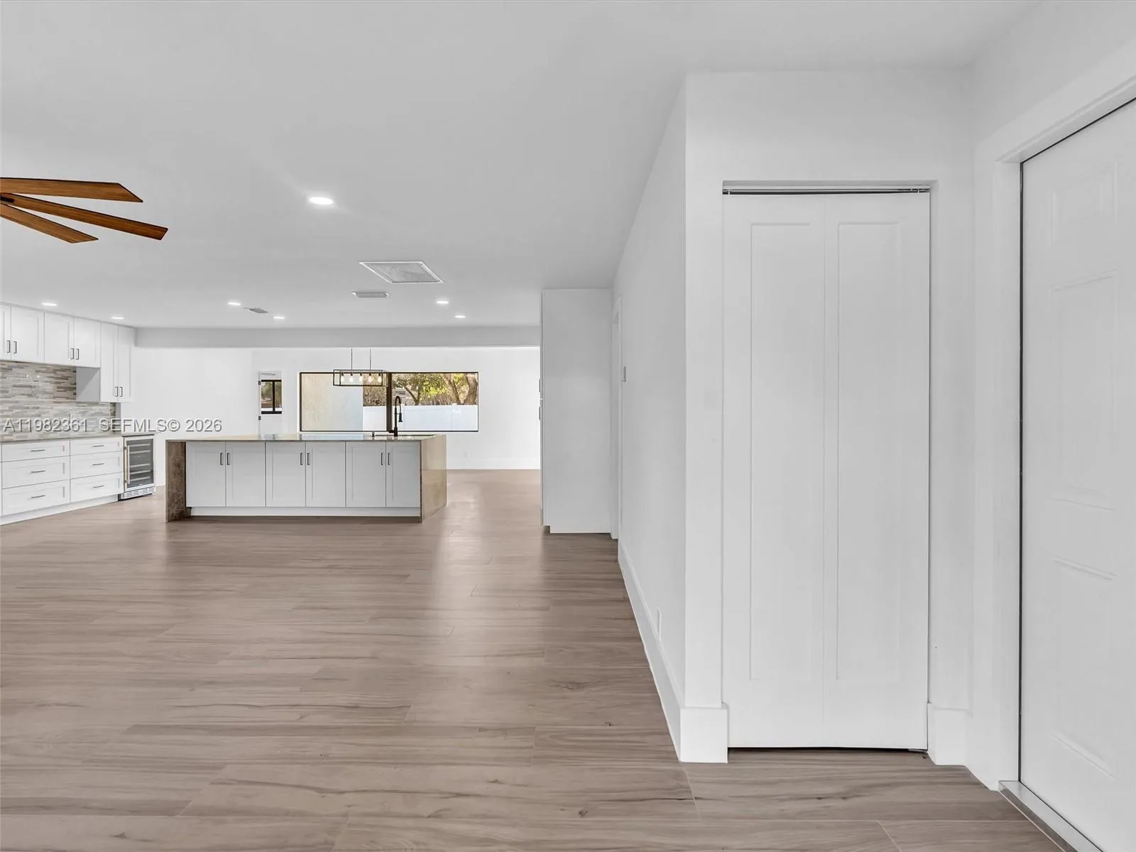 1501 NW 109th Ter, Pembroke Pines FL 33026