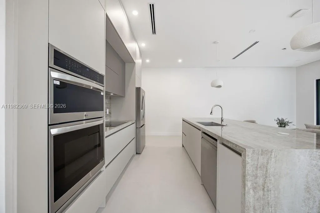 1321 NE 13th Ave # 1321, Fort Lauderdale FL 33304