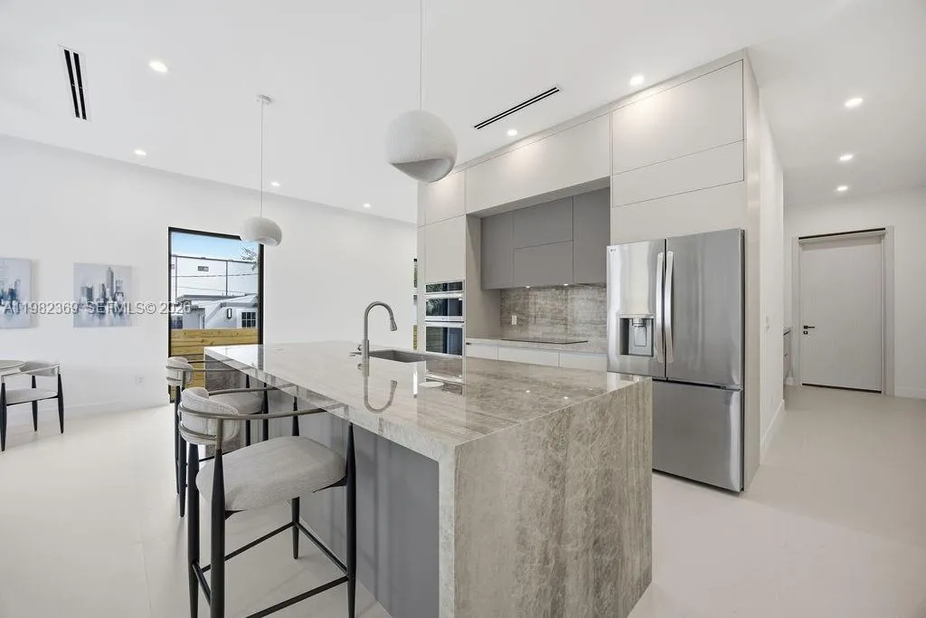 1321 NE 13th Ave # 1321, Fort Lauderdale FL 33304