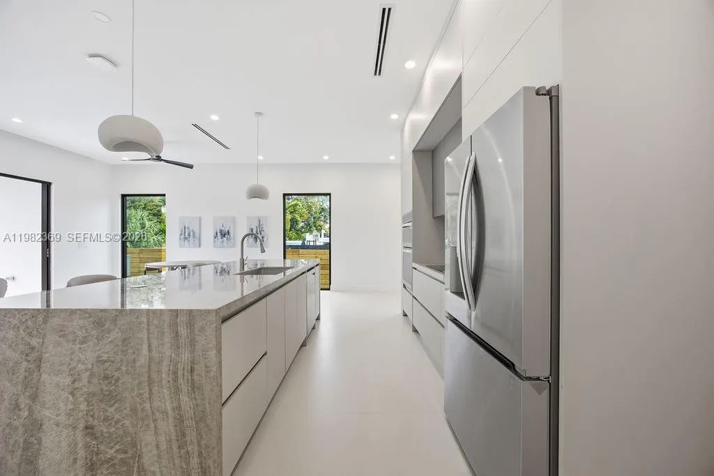 1321 NE 13th Ave # 1321, Fort Lauderdale FL 33304