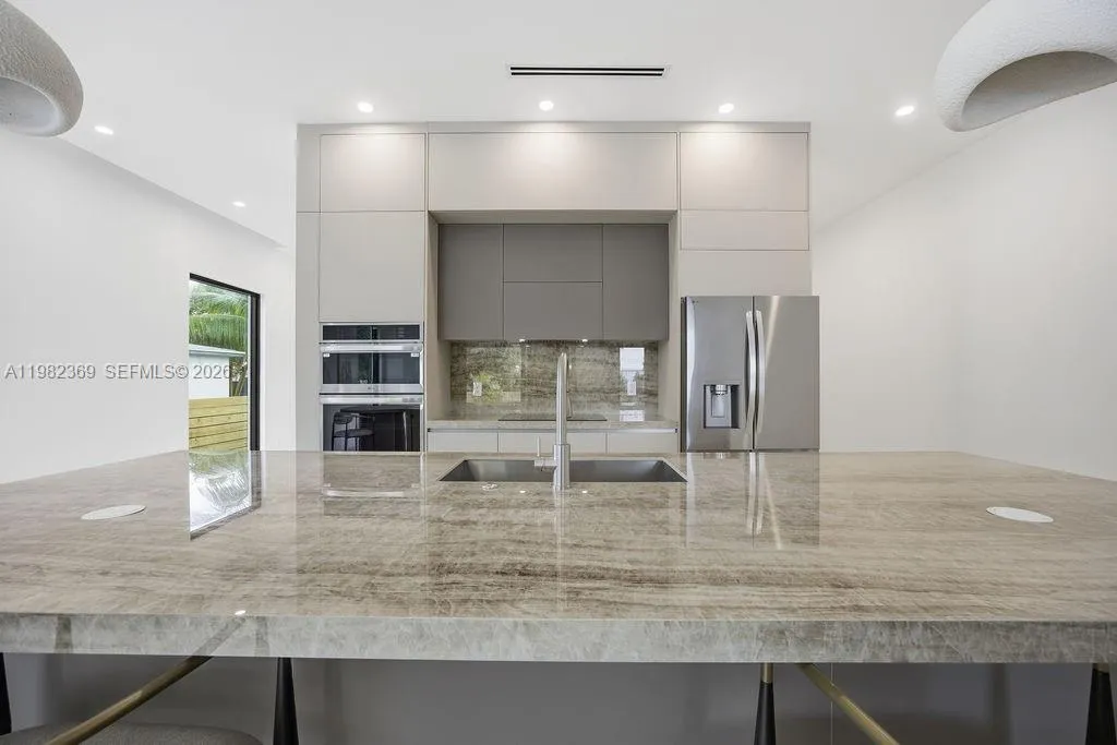 1321 NE 13th Ave # 1321, Fort Lauderdale FL 33304